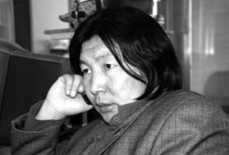 Яруу найрагч Арлааны Эрдэнэ-Очир бурхны оронд заларчээ